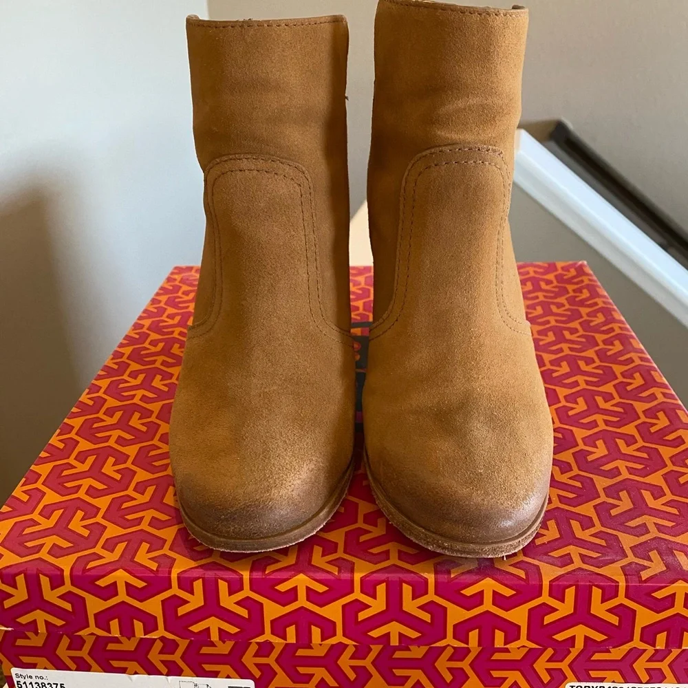 Tory Burch Leena booties/boots - Suede - Size 6 - Picture 2 of 6